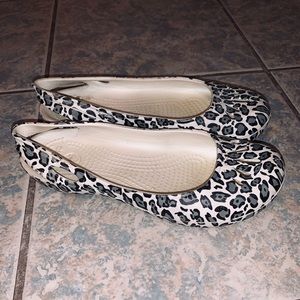 white leopard print crocs